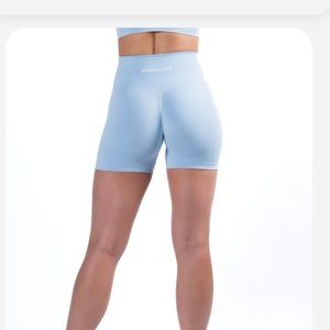 Alphalete Amplify Short Ice Blue M
